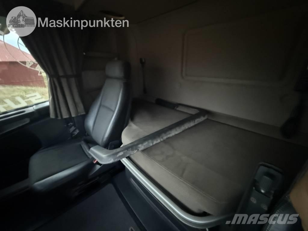 Scania R 580 厢式货车