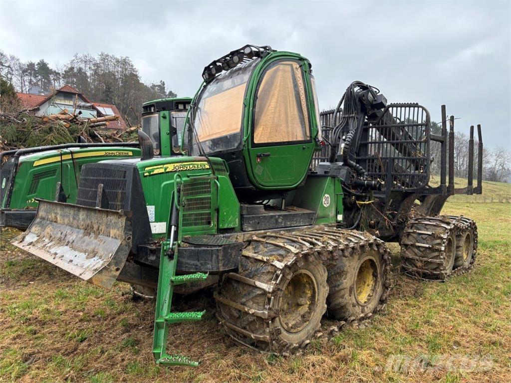 John Deere 1010 E 集运机