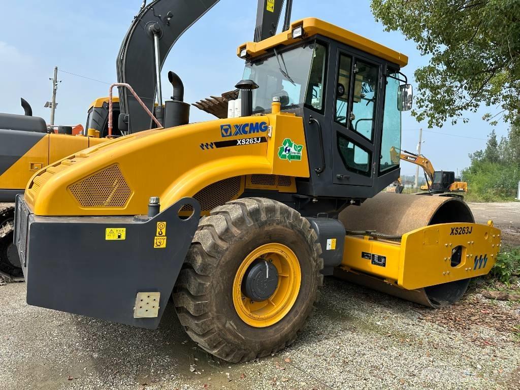 XCMG 263J 单轮压路机