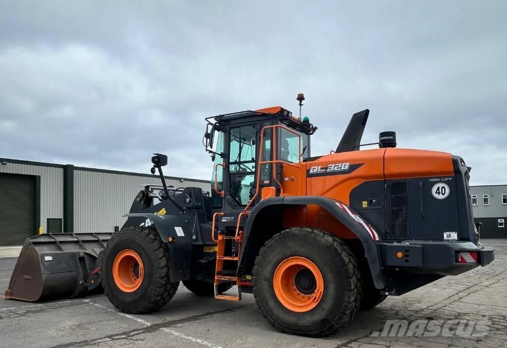 Doosan DL 320-7 轮式装载机