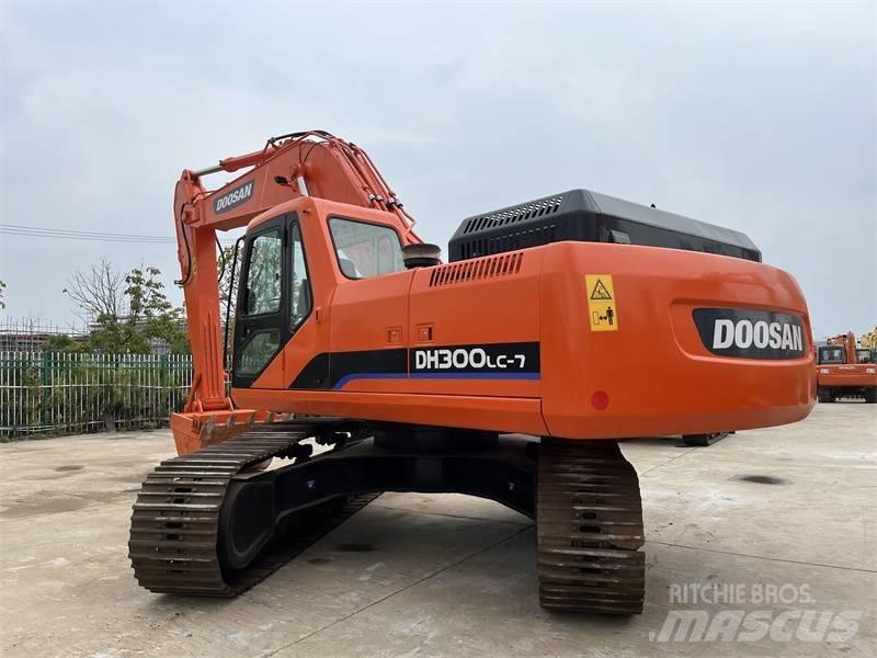 Doosan 300 履带挖掘机