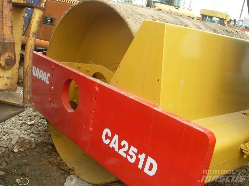 Dynapac CA 251 D 单轮压路机
