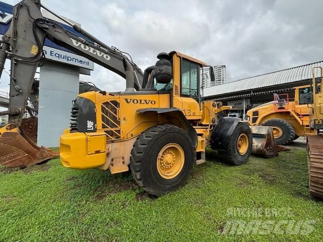 Volvo L 90 F 轮式装载机