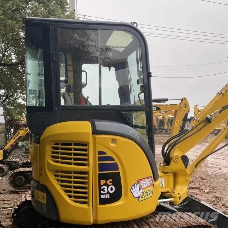 Komatsu PC 30 小型挖掘机