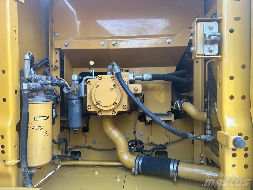 CAT 320 GC 履带挖掘机