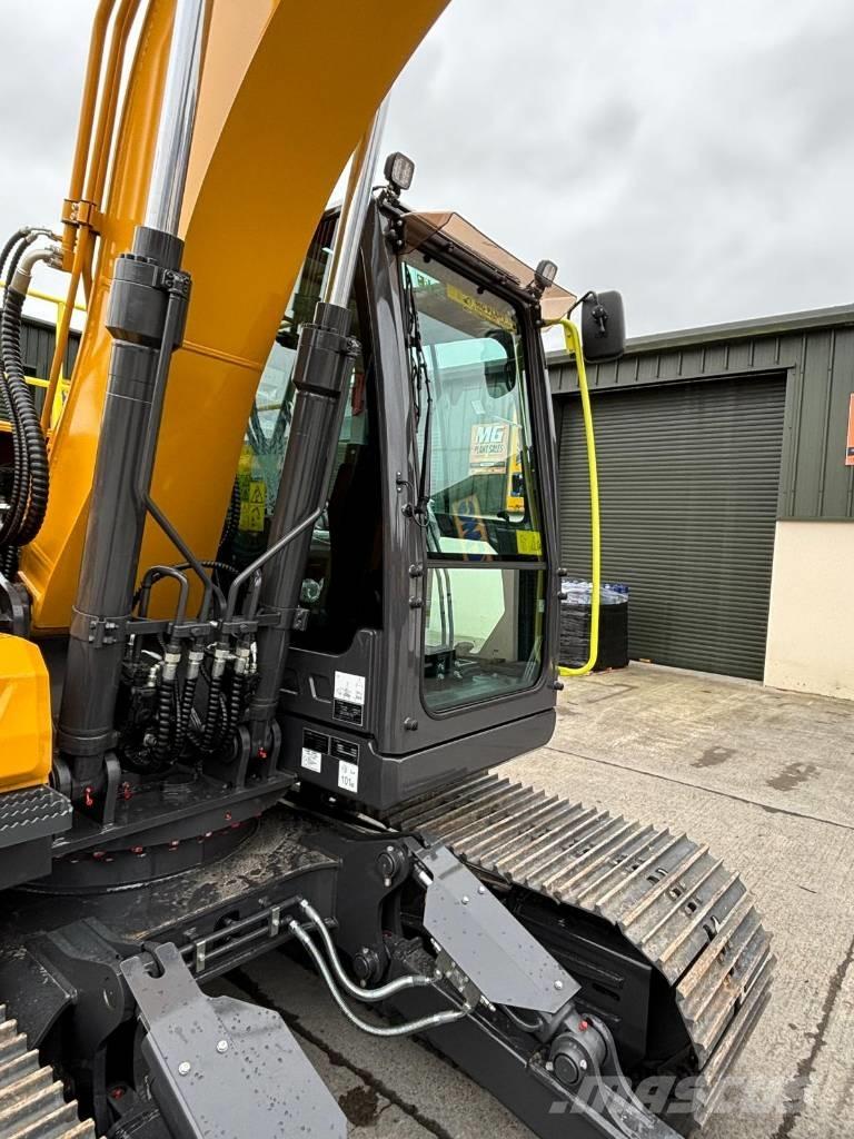 XCMG XE135E 履带挖掘机