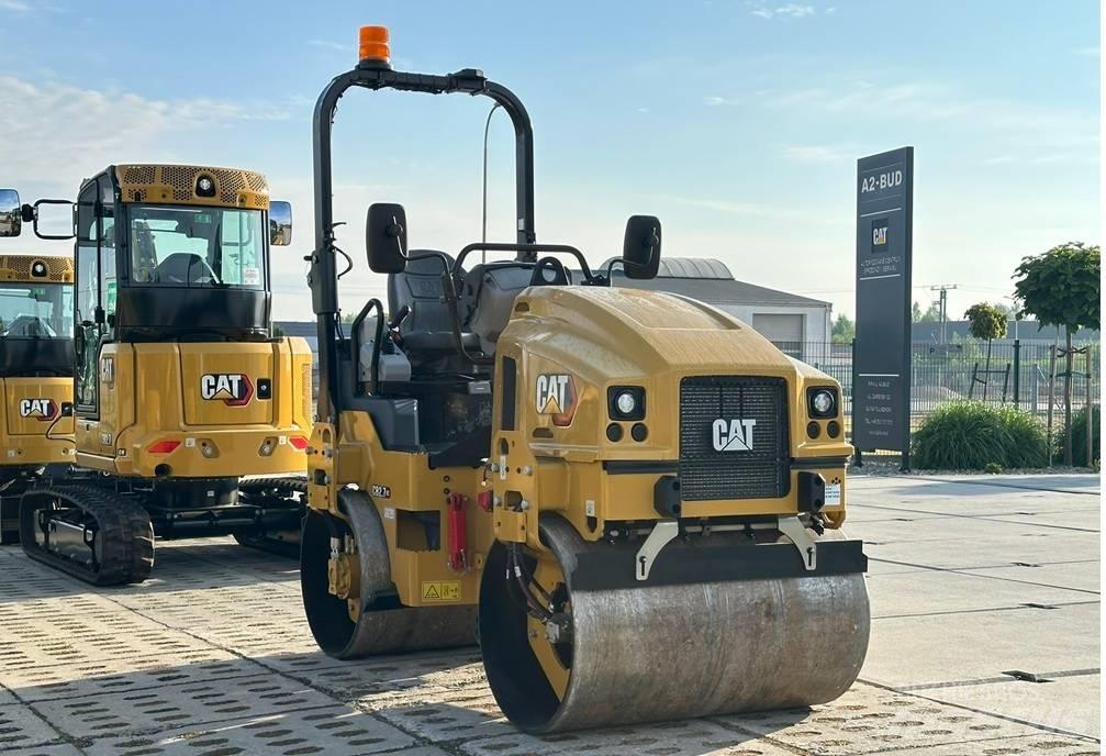 CAT CB2.7GC 双轮压路机