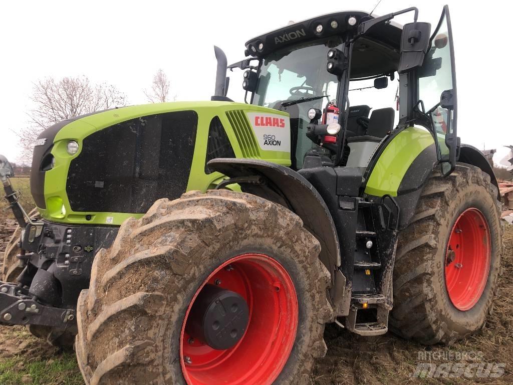 CLAAS 960 Axion 拖拉机/农用车