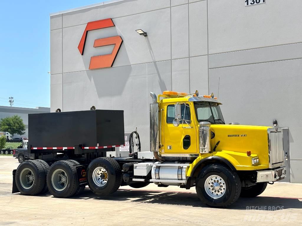 Western Star 4900 SA 牵引车