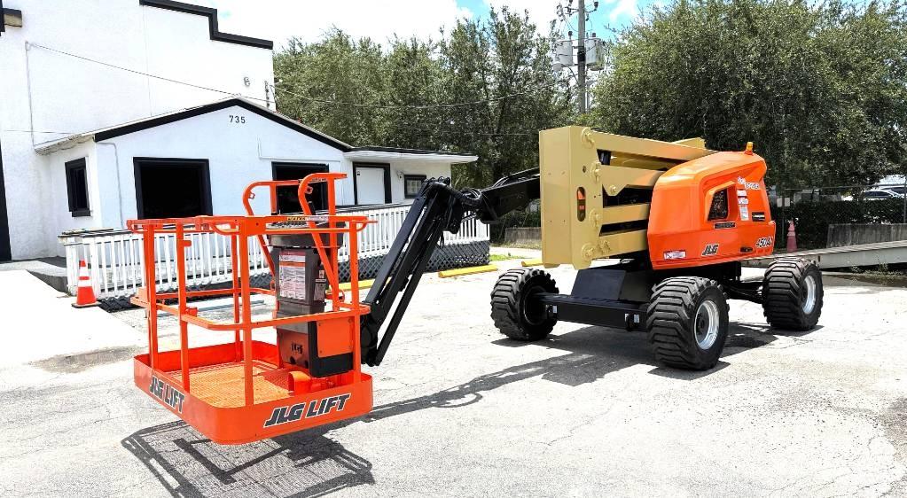 JLG 450 AJ 曲臂高空工作平台