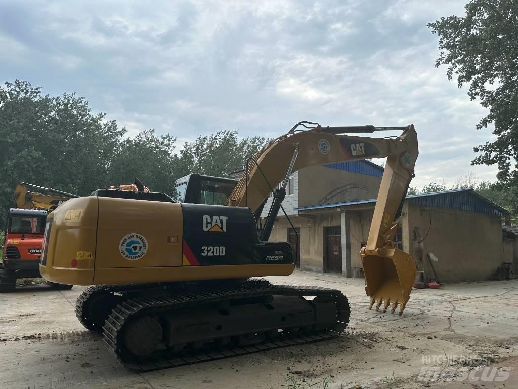 CAT 320D 履带挖掘机