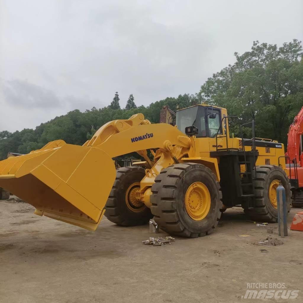Komatsu WA 600 轮式装载机