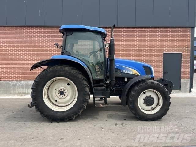 New Holland T6030 拖拉机/农用车