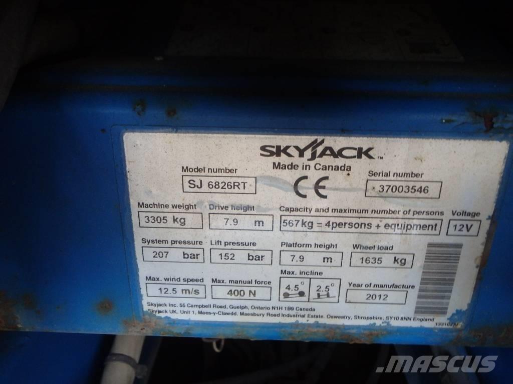 SkyJack SJ 6826 RT 剪叉式升降机