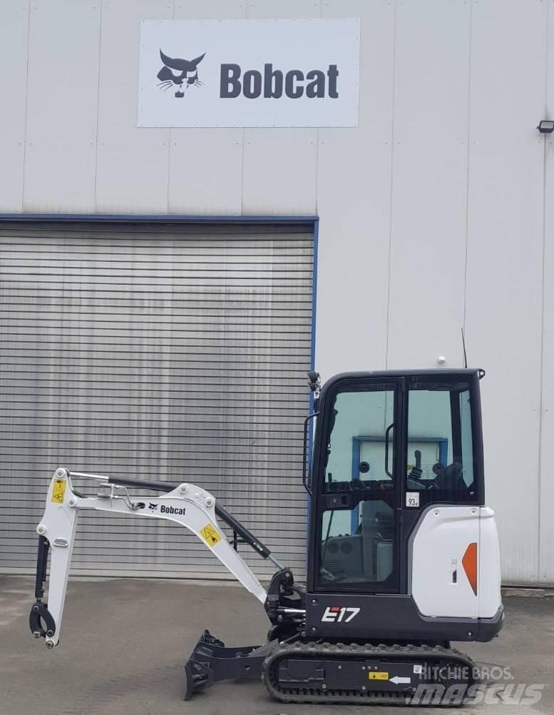 Bobcat E17 小型挖掘机