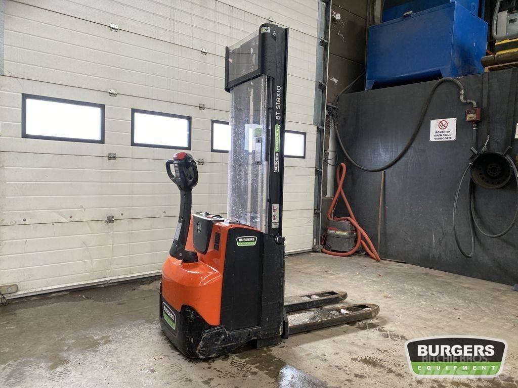 BT SWE120 手推堆垛车