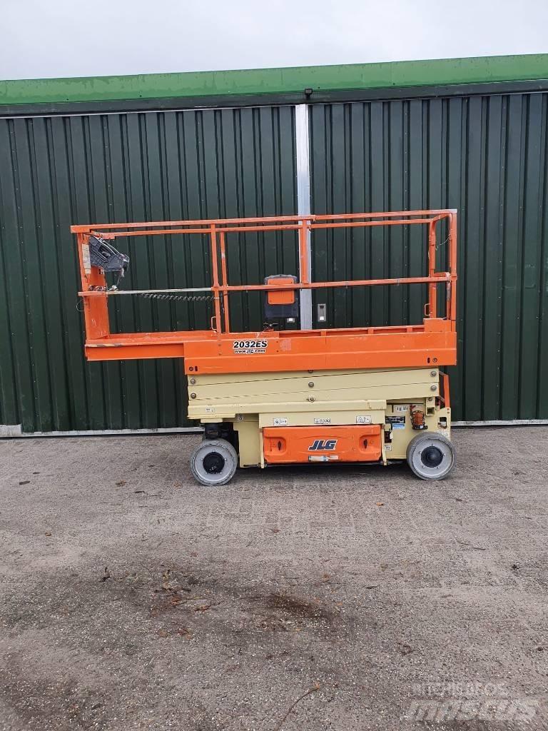 JLG 2032 ES 剪叉式升降机