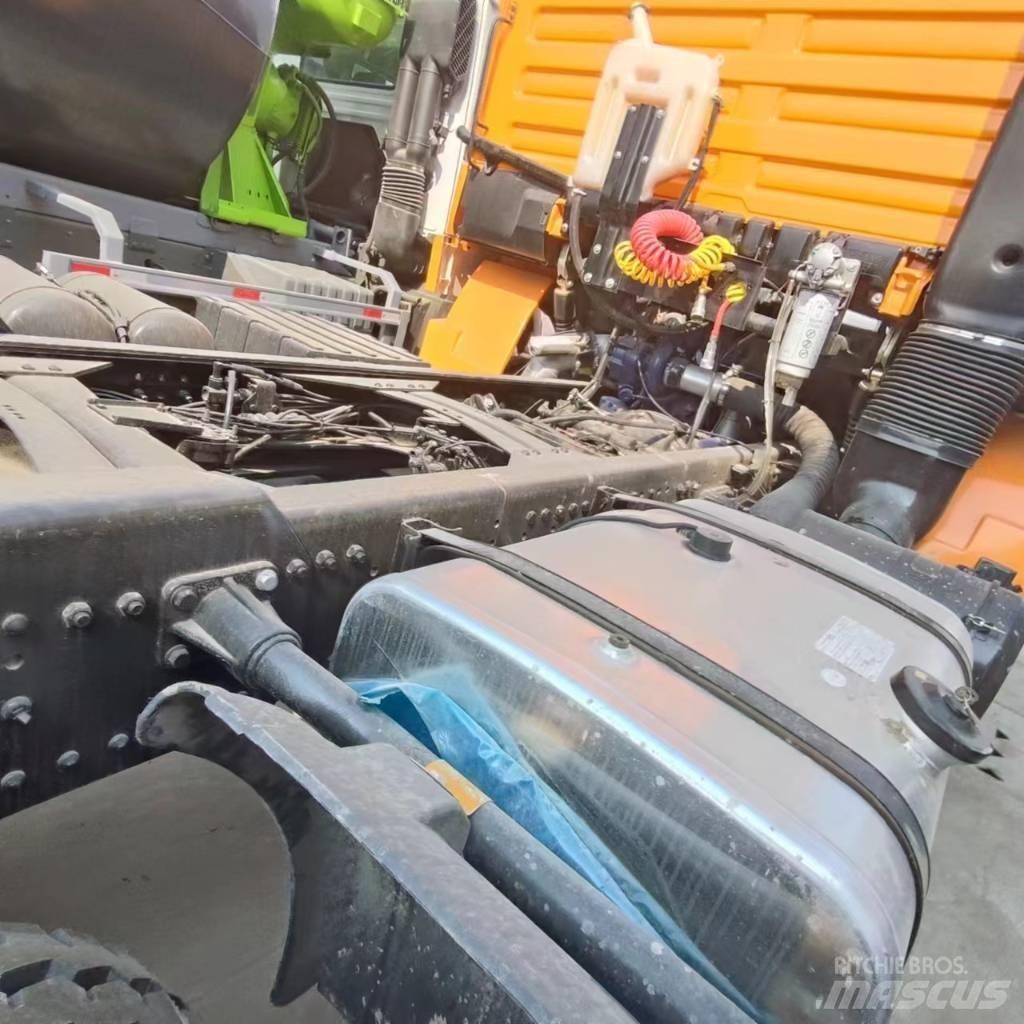 Shacman F3000 6X4 牵引车
