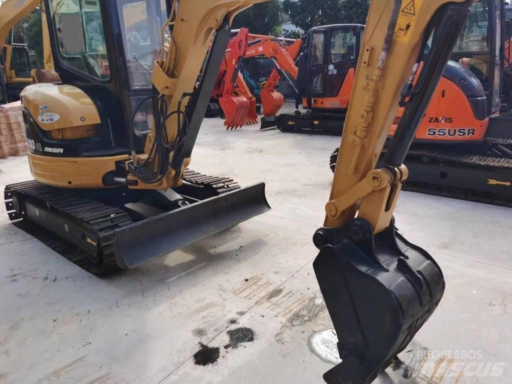 CAT 303 C CR 小型挖掘机