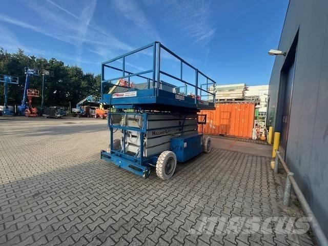 Holland Lift A151EV 剪叉式升降机