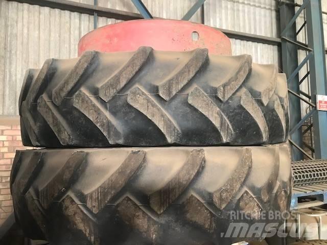 Stocks ROW CROPS 轮胎、车轮、轮圈