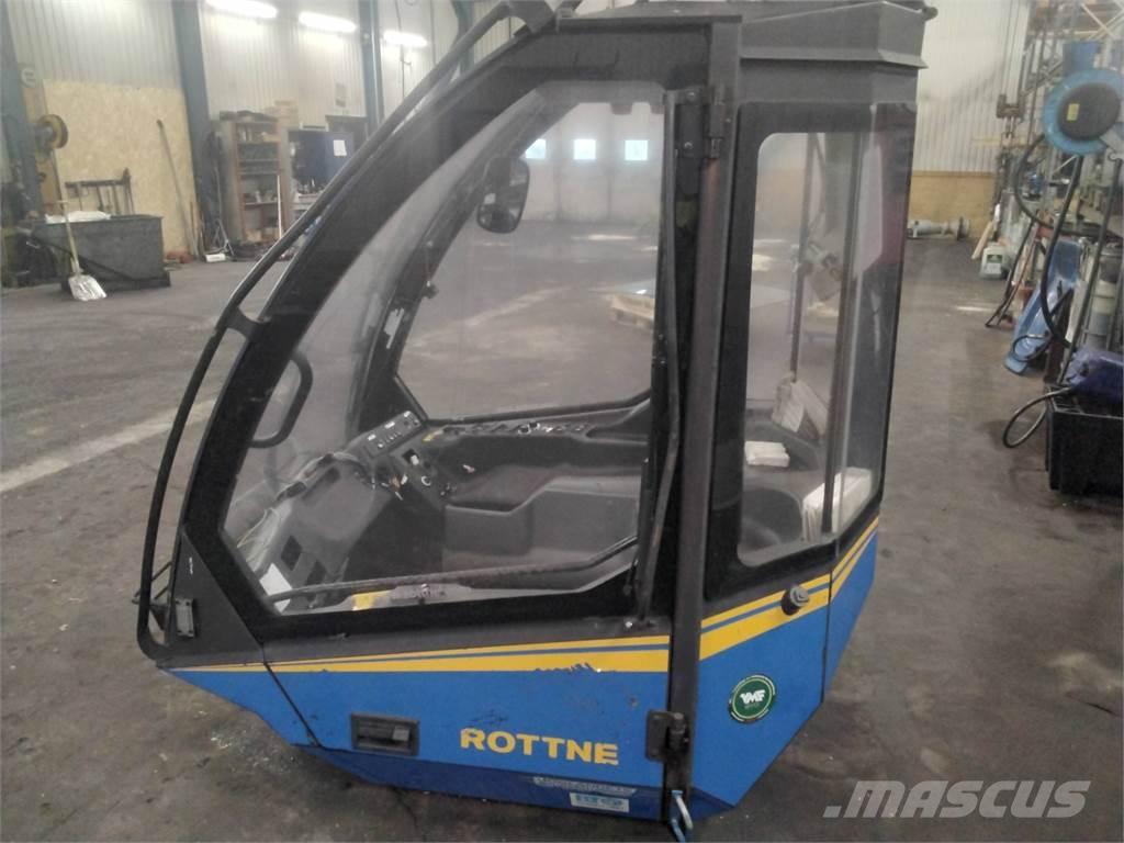 Rottne H20 驾驶室与内部