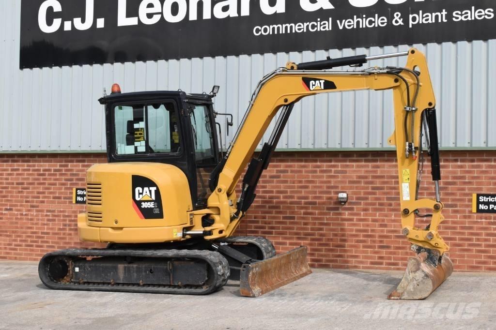 CAT 305 E2 CR 小型挖掘机