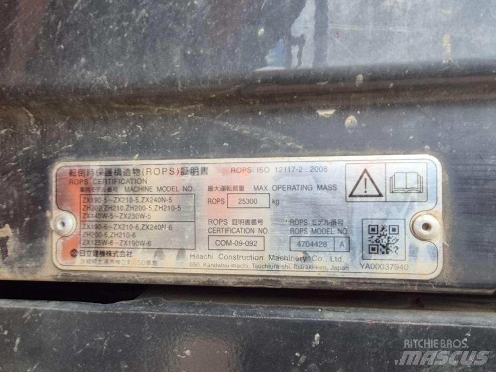 Hitachi ZX 170 W-6 轮式挖掘机