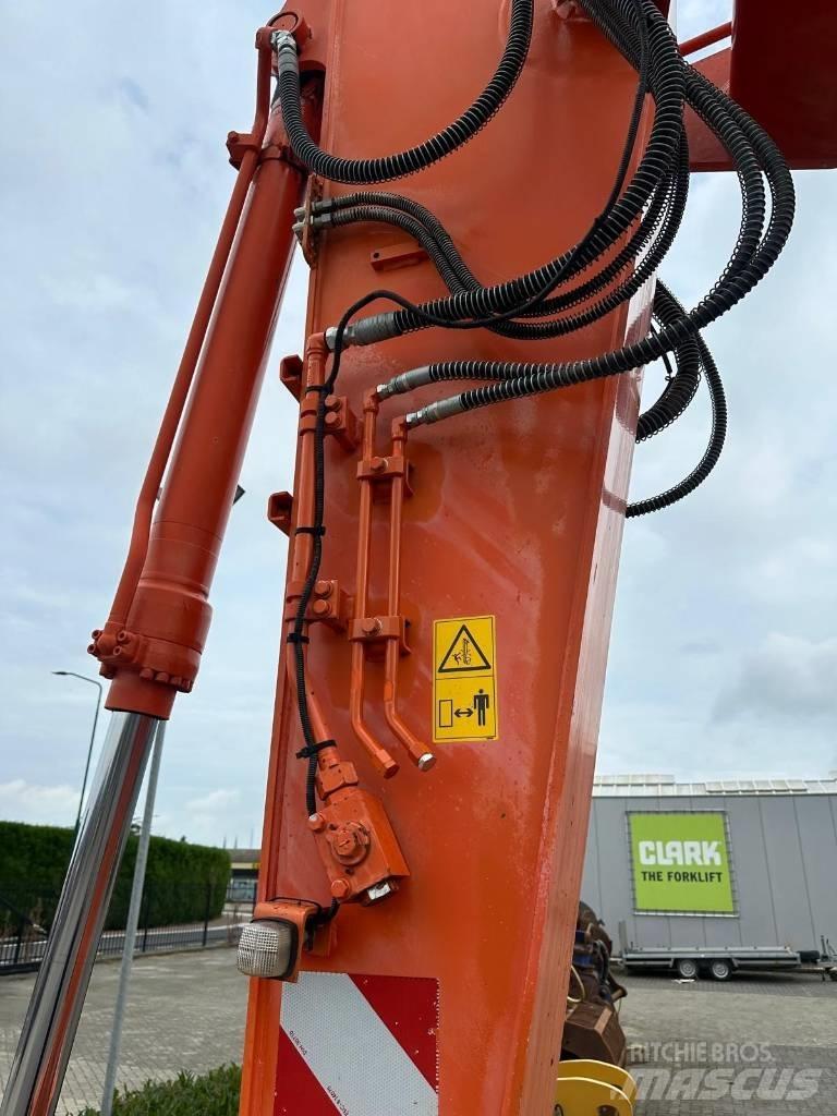 Hitachi ZX190W-6 轮式挖掘机