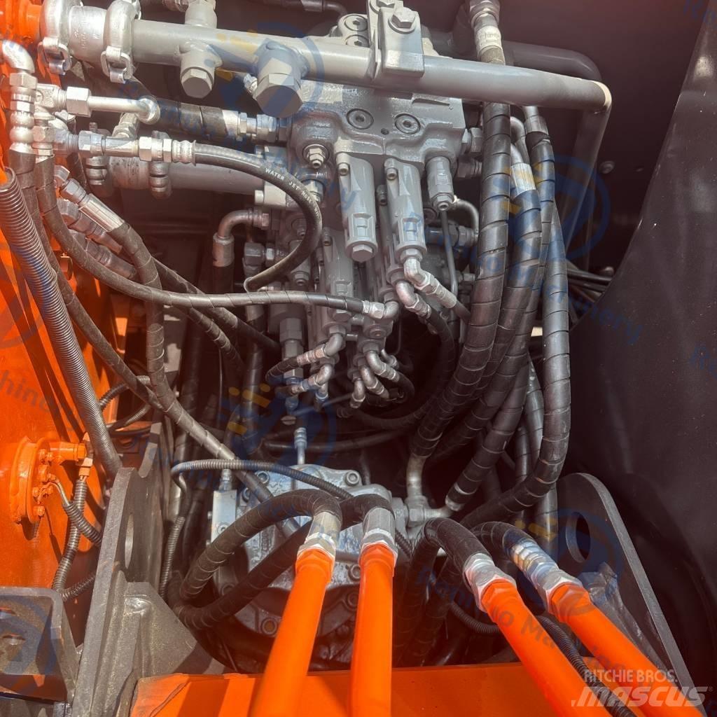 Hitachi ZX70 履带挖掘机