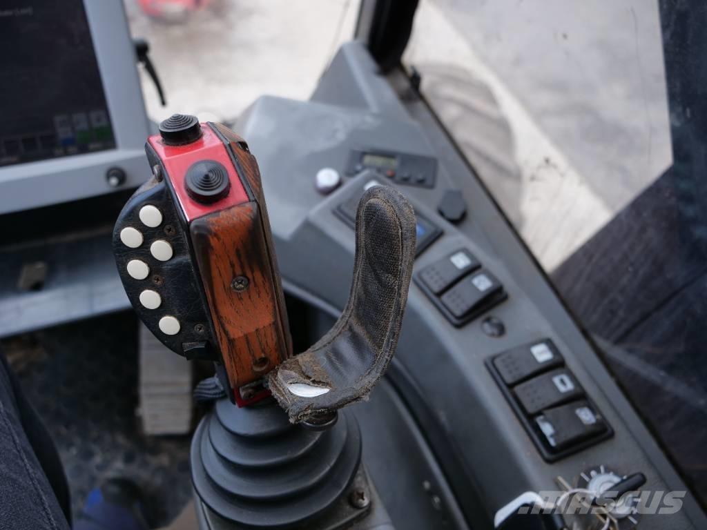 Valmet 911.3 收割机