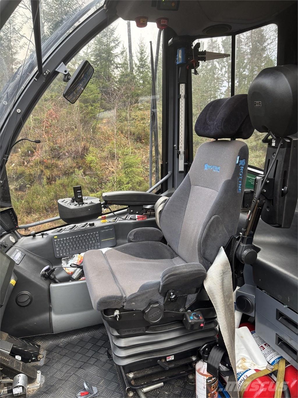 Rottne H8D 收割机