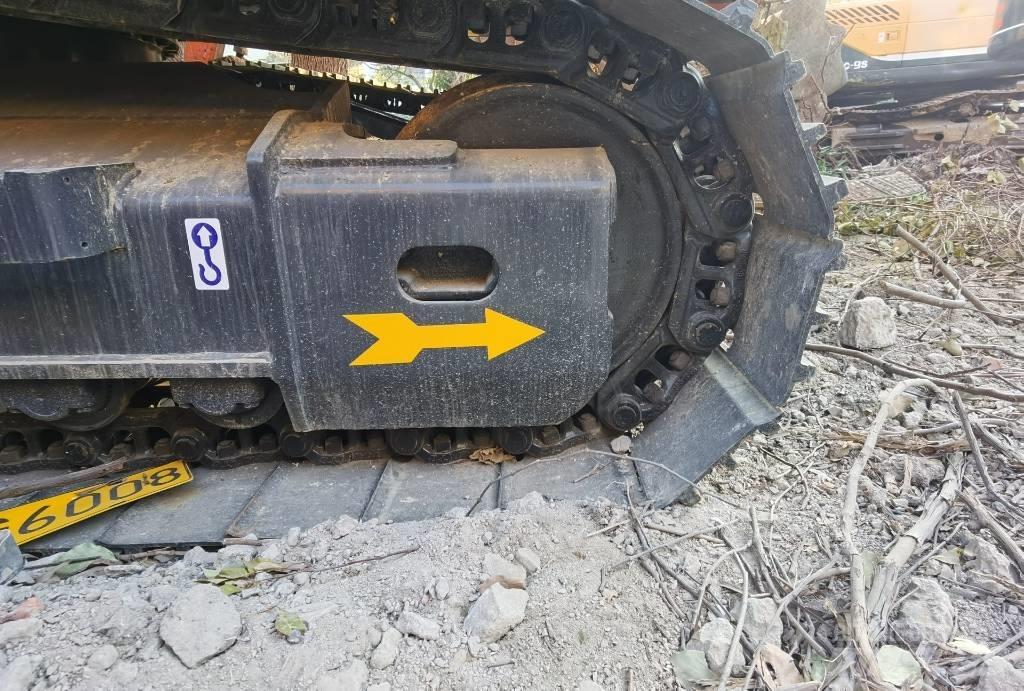Doosan DX300LC- 9C 履带挖掘机