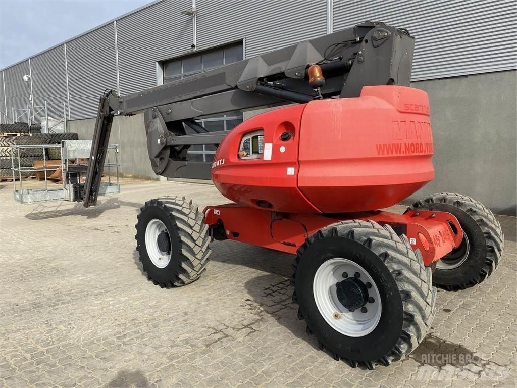 Manitou 200ATJRC 曲臂高空工作平台