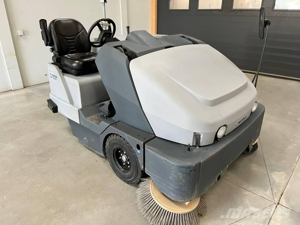 Nilfisk SW 8000 室内清扫机