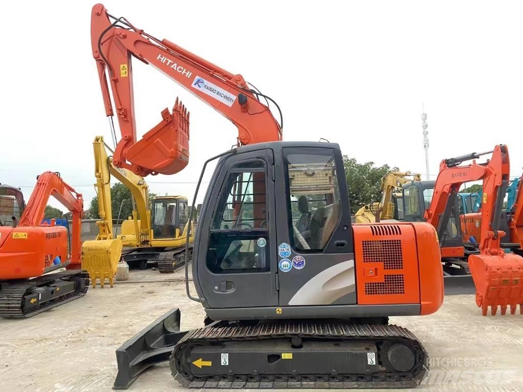Hitachi ZX 60 小型挖掘机