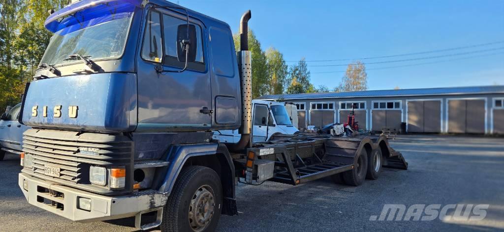 Sisu SM 300 林业运输车