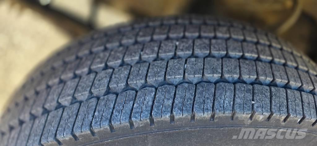 Sisu SM 300 林业运输车