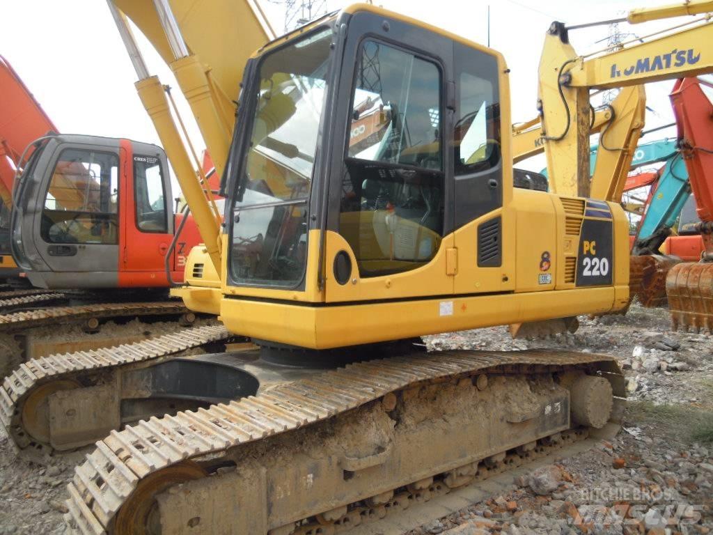 Komatsu PC 220-8 履带挖掘机