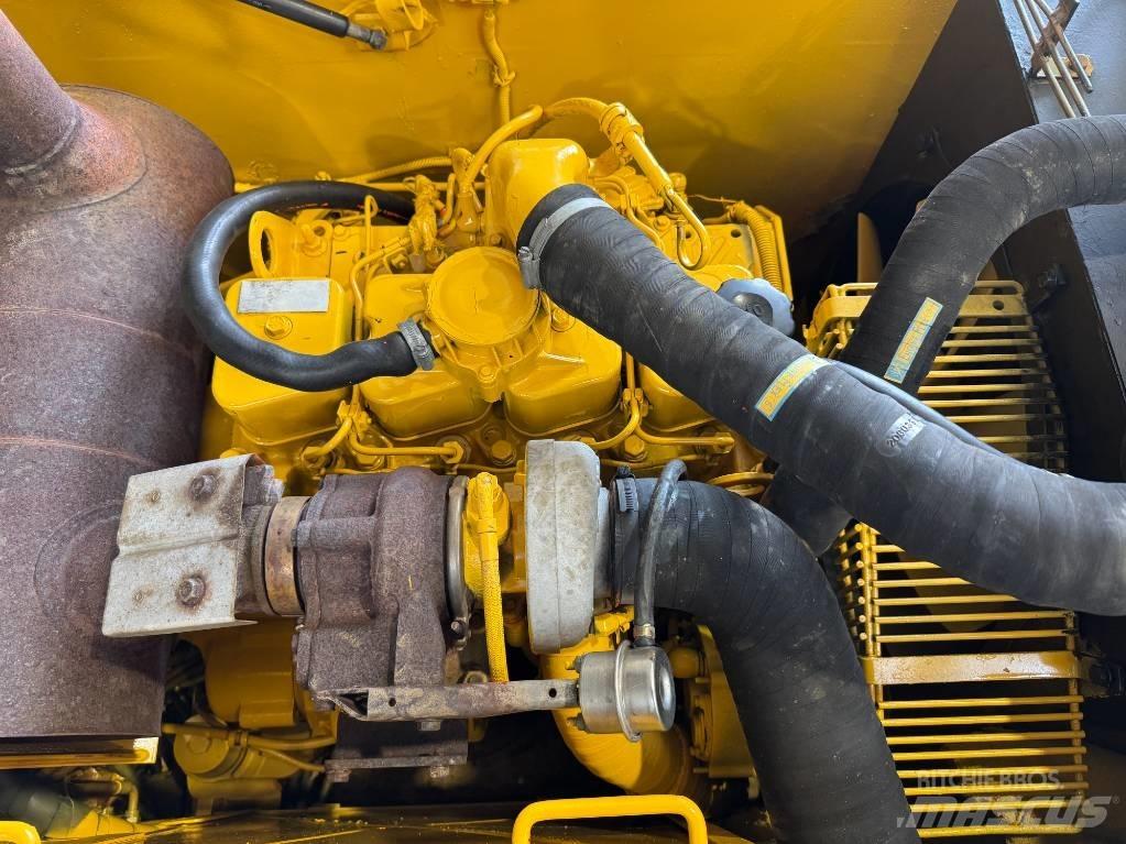 Komatsu PW 160 ES-7K 轮式挖掘机