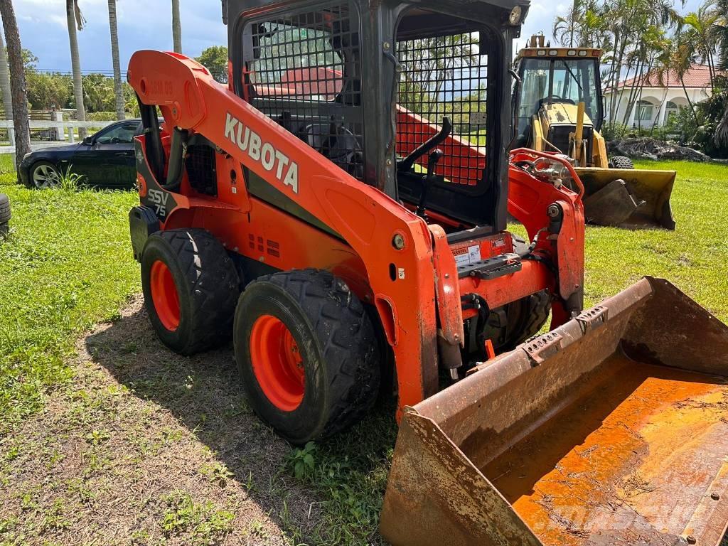 Kubota SSV 75 滑移装载机