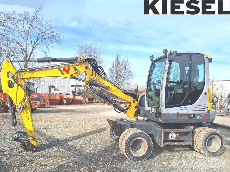 Wacker Neuson EW 65 轮式挖掘机