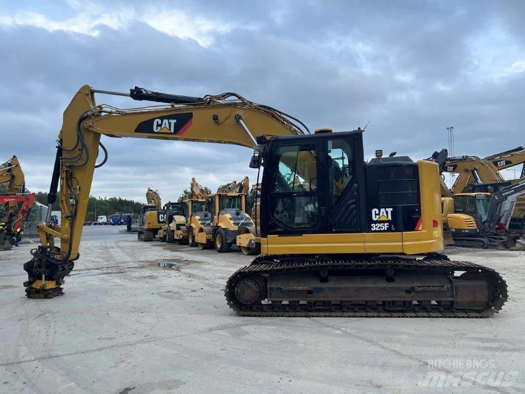 CAT 325FL CR 履带挖掘机