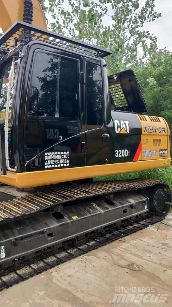 CAT 320D2 履带挖掘机