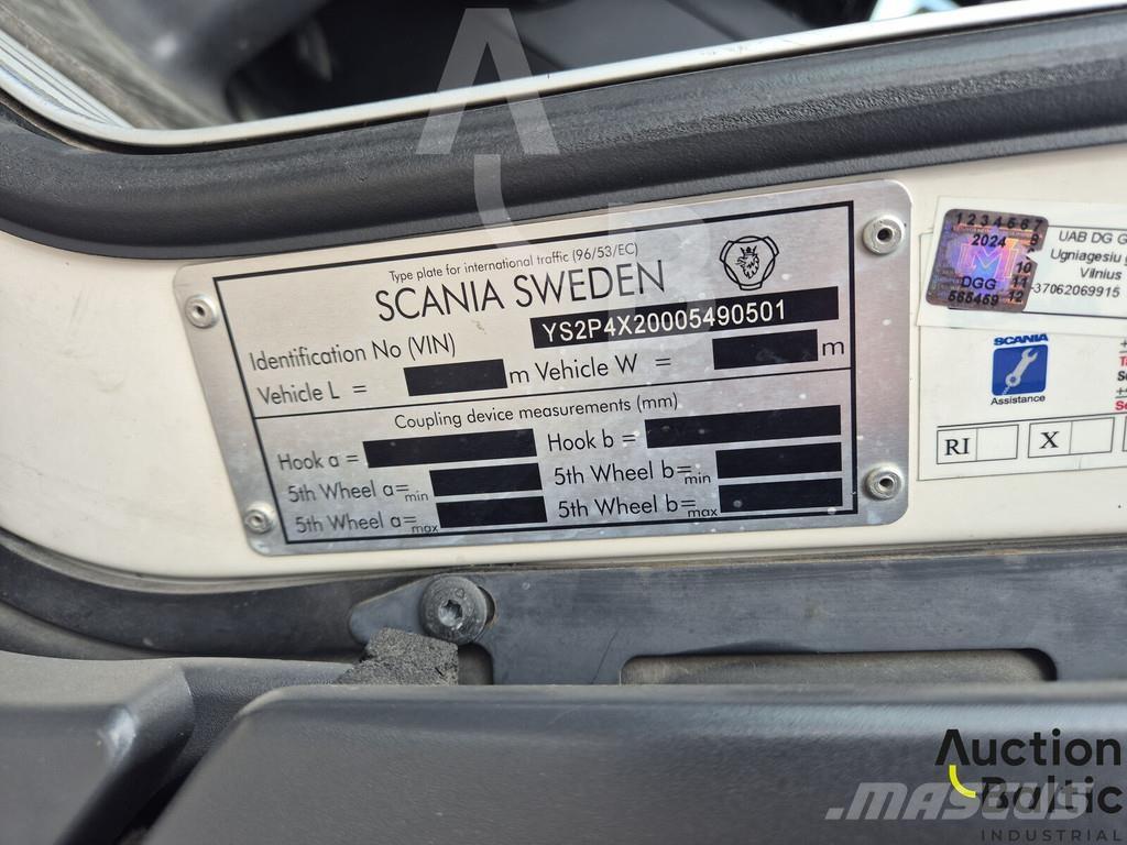 Scania P 450 平板车