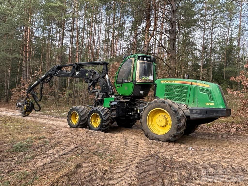 John Deere 1170 E 收割机