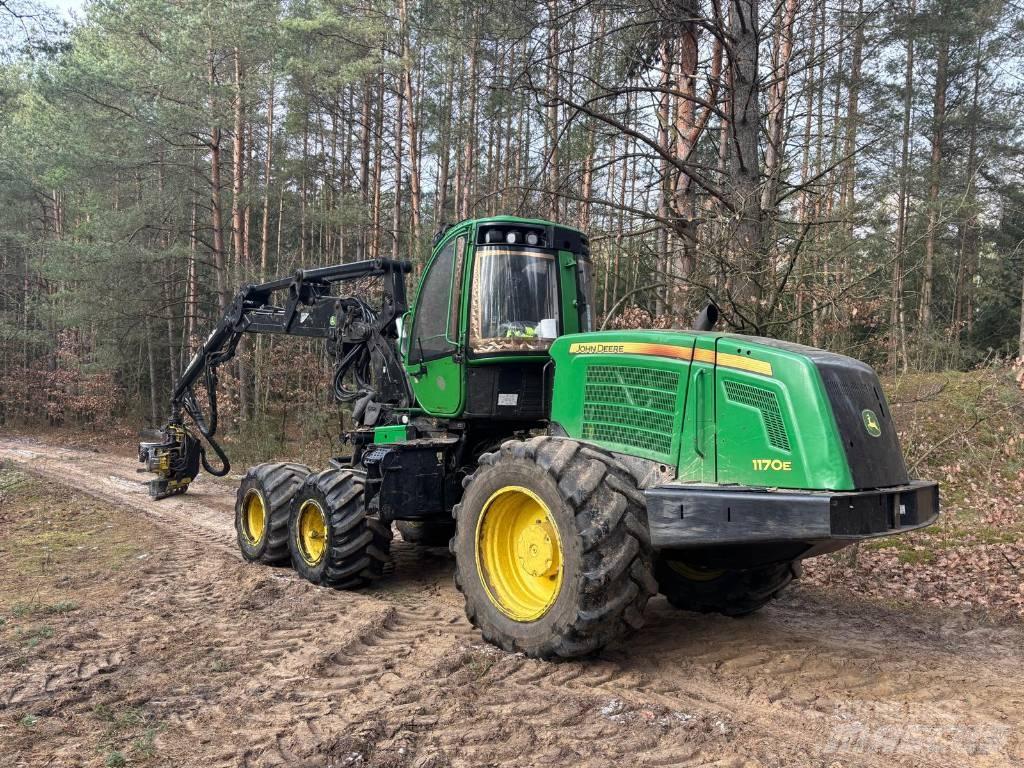 John Deere 1170 E 收割机