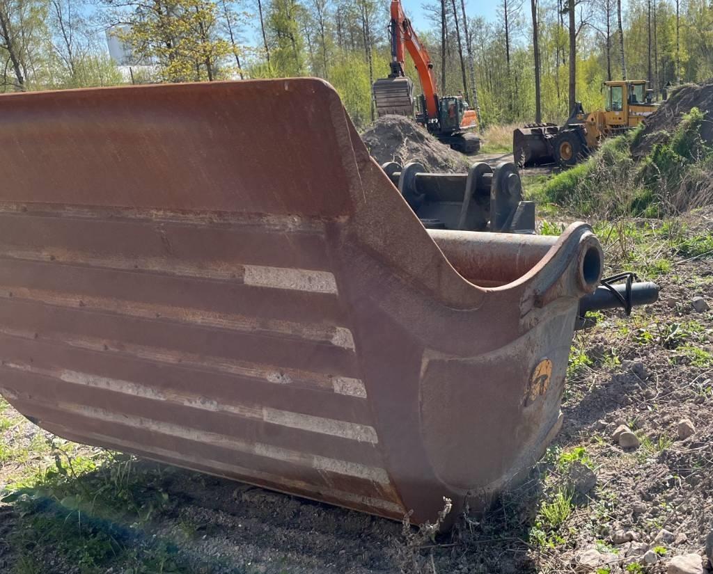 Doosan DX 420 LC 履带挖掘机