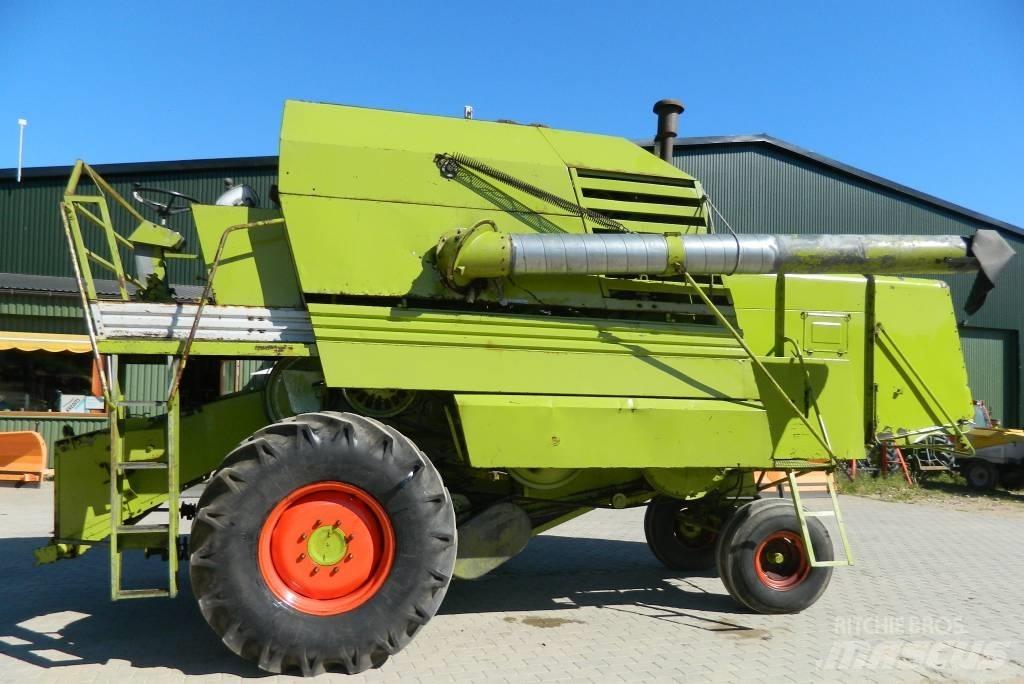 CLAAS Mercator 60 联合收割机
