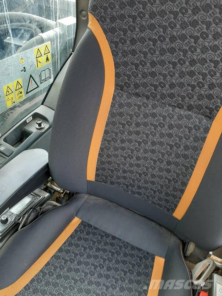 CASE CX 300 D 物流运输-其他